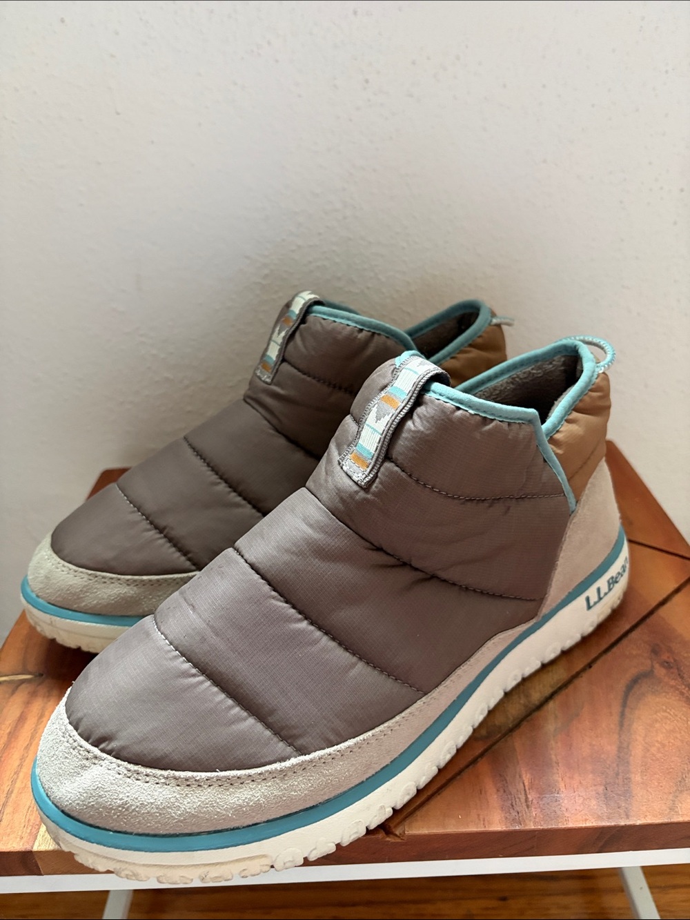 L.L. Bean Puffy Slip-On Sneakers in Gray with Teal #517539 (9 Medium)